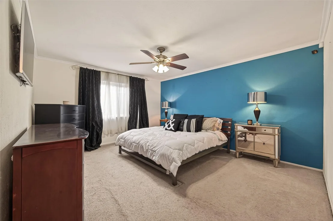 Photo of 10014 Walnut Glen Drive
