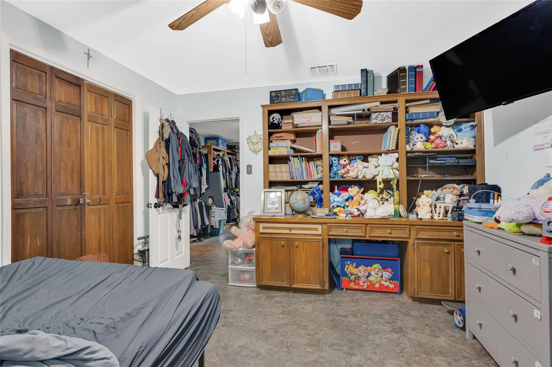 Photo of 505 Oak Drive
