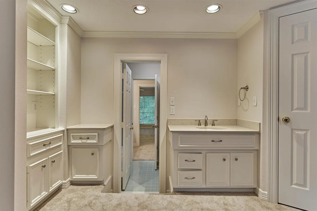 Photo of 168 W Shadowpoint Circle