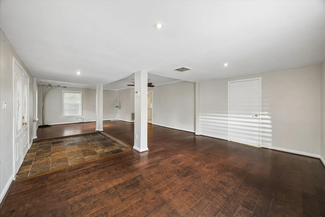 Photo of 6621 Westview