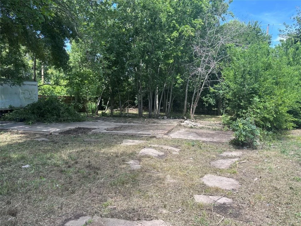 Photo of 11310 Sandhurst Drive