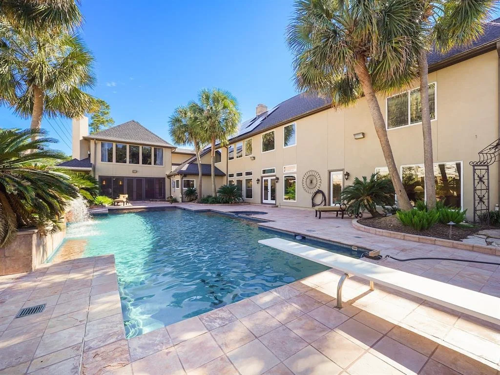Photo of 20006 Ambervine Circle