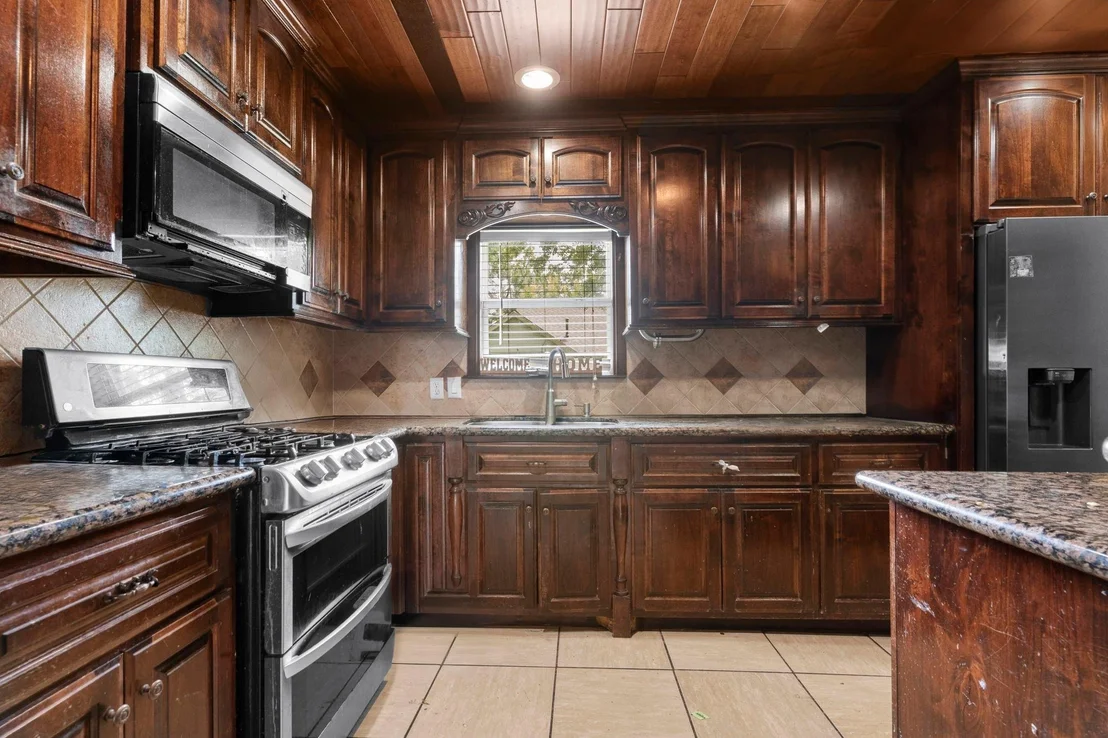 Photo of 8205 Appleton