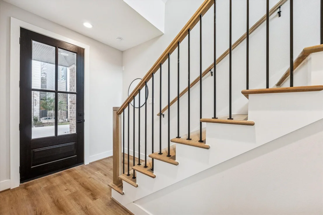 Photo of 526 Janisch Road