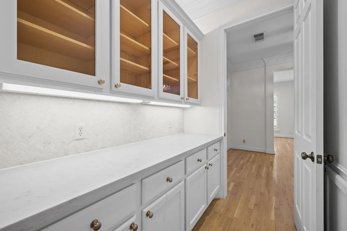 Photo of 3403 Crest Hill Lane