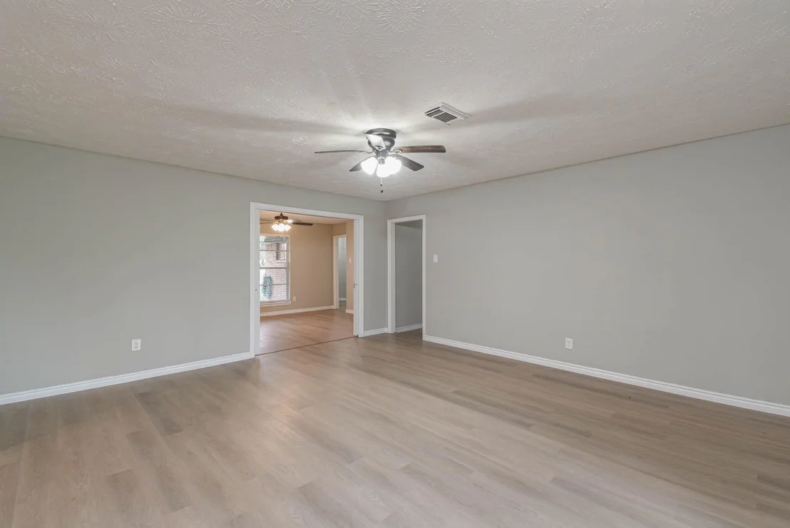 Photo of 2834 Pansy Street
