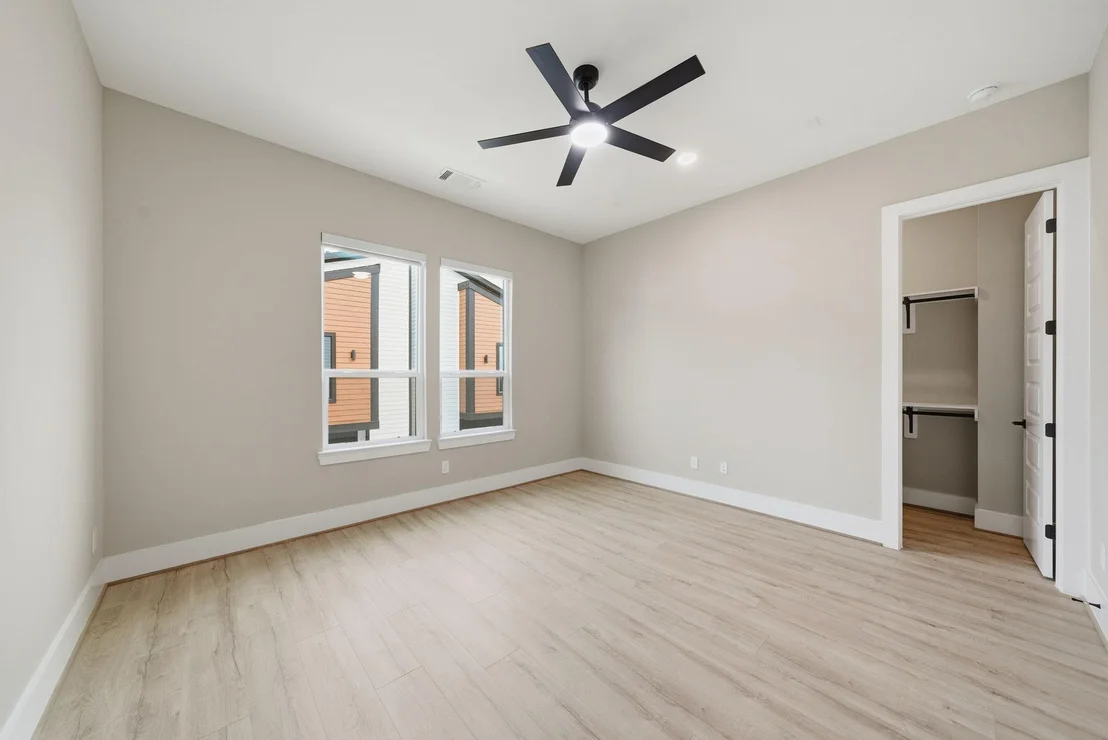 Photo of Unit F at 4013 Griggs Road