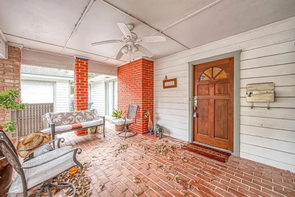 Photo of 2312 Suffolk Drive