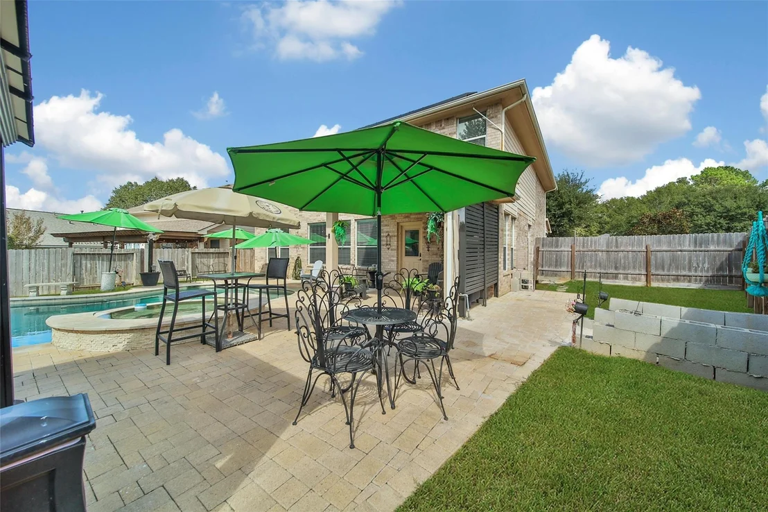 Photo of 18827 Squirrel Oaks Drive