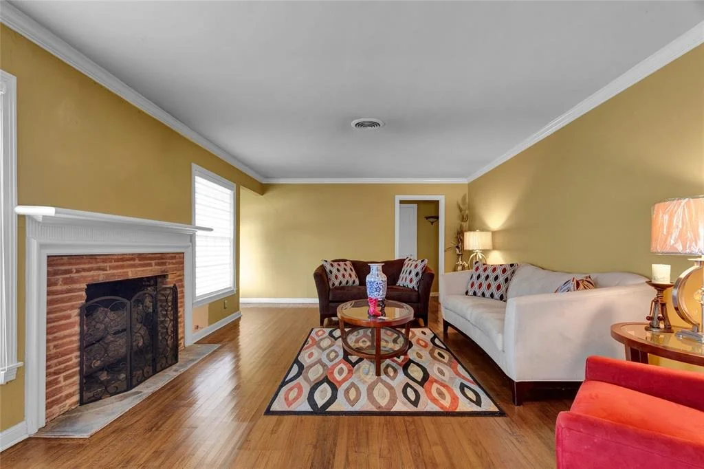 Photo of 6454 Pinehurst Drive