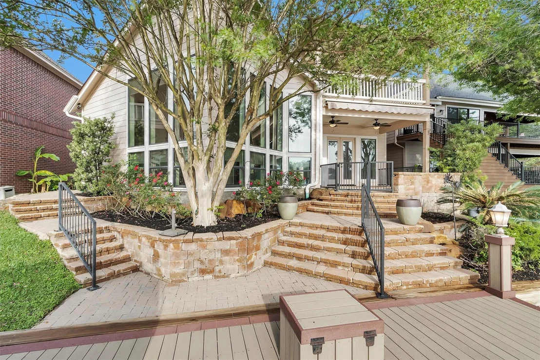 Photo of 3347 Torrey Pines Drive