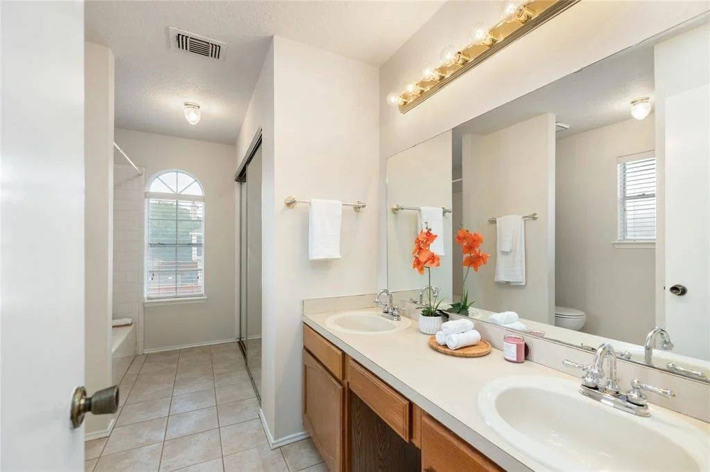 Photo of 5927 Cinnamon Creek Circle