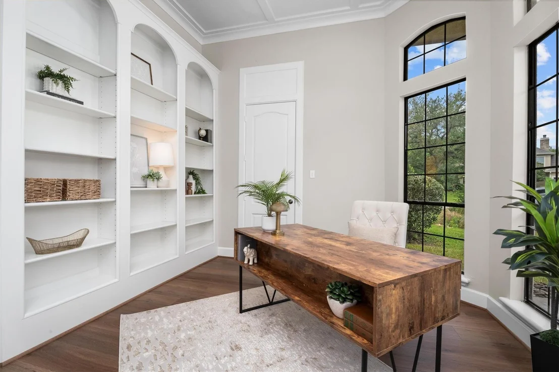 Photo of 15307 Hilltop View Drive