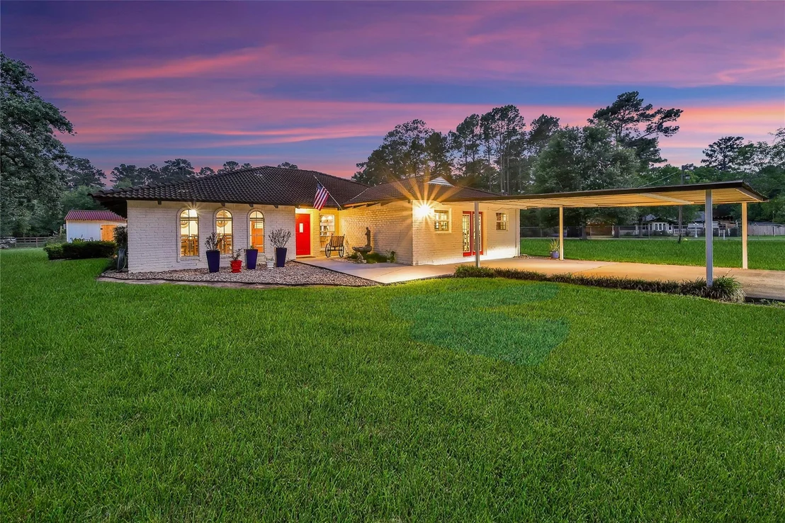 Photo of 23519 Saxon Way