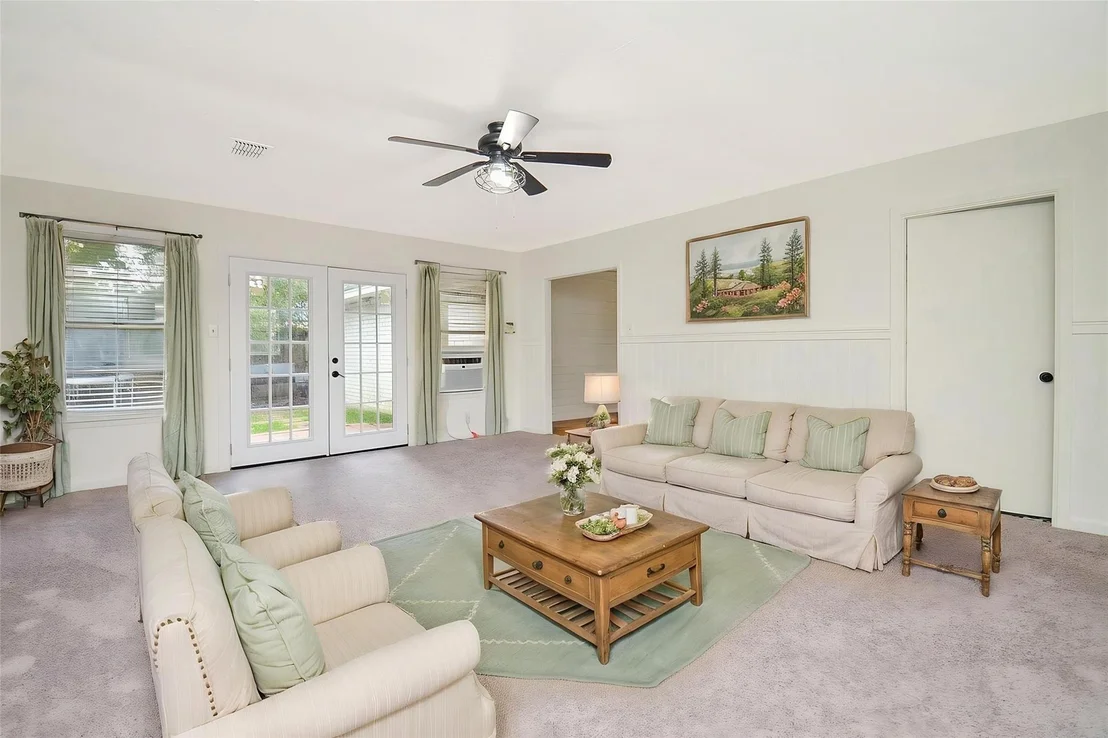 Photo of 9014 Langfield Road