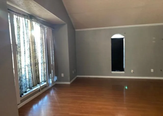 Photo of 9304 Pine Village