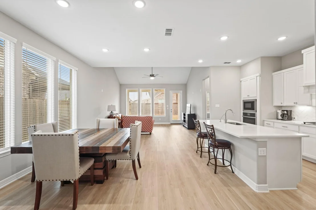 Photo of 29006 Laurel Grove Lane