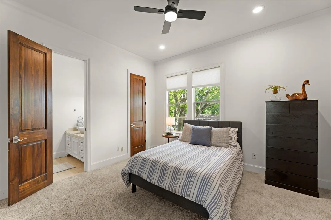 Photo of 6236 Community Drive