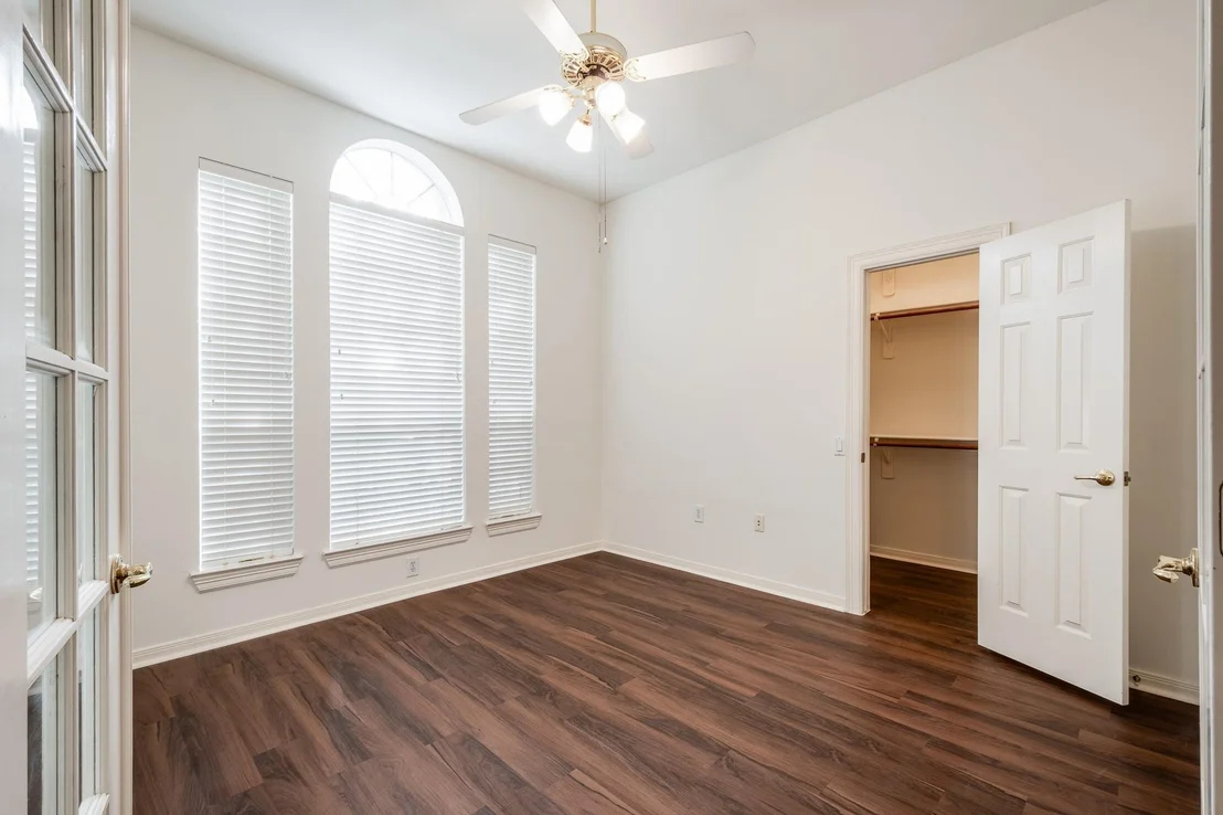 Photo of 43 N Belfair Place