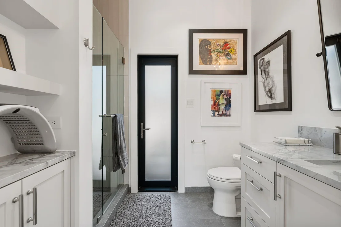 Photo of 2130 Stanmore