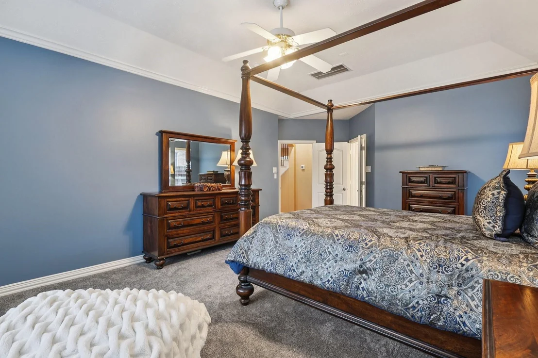 Photo of 182 N Hazelcrest Circle