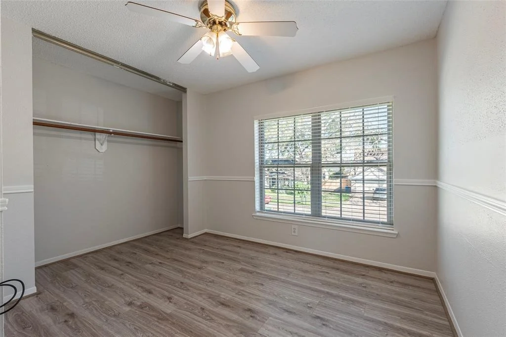 Photo of 2302 Parkview Drive