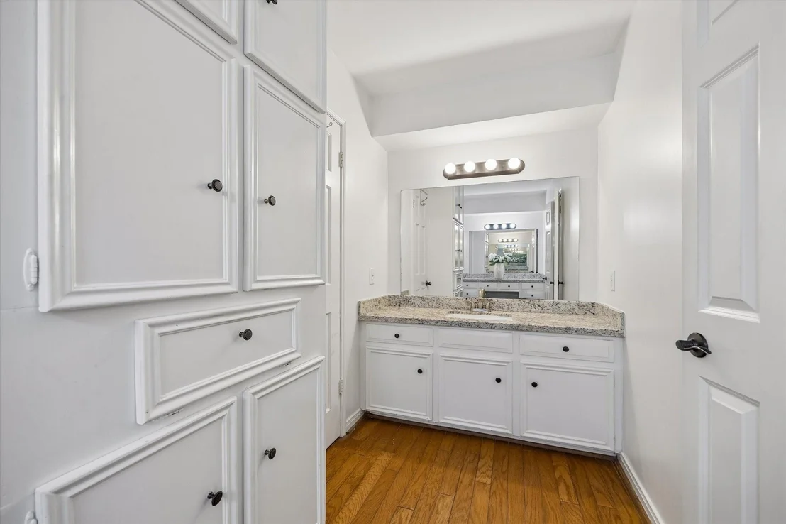 Photo of 14810 Chadbourne Drive