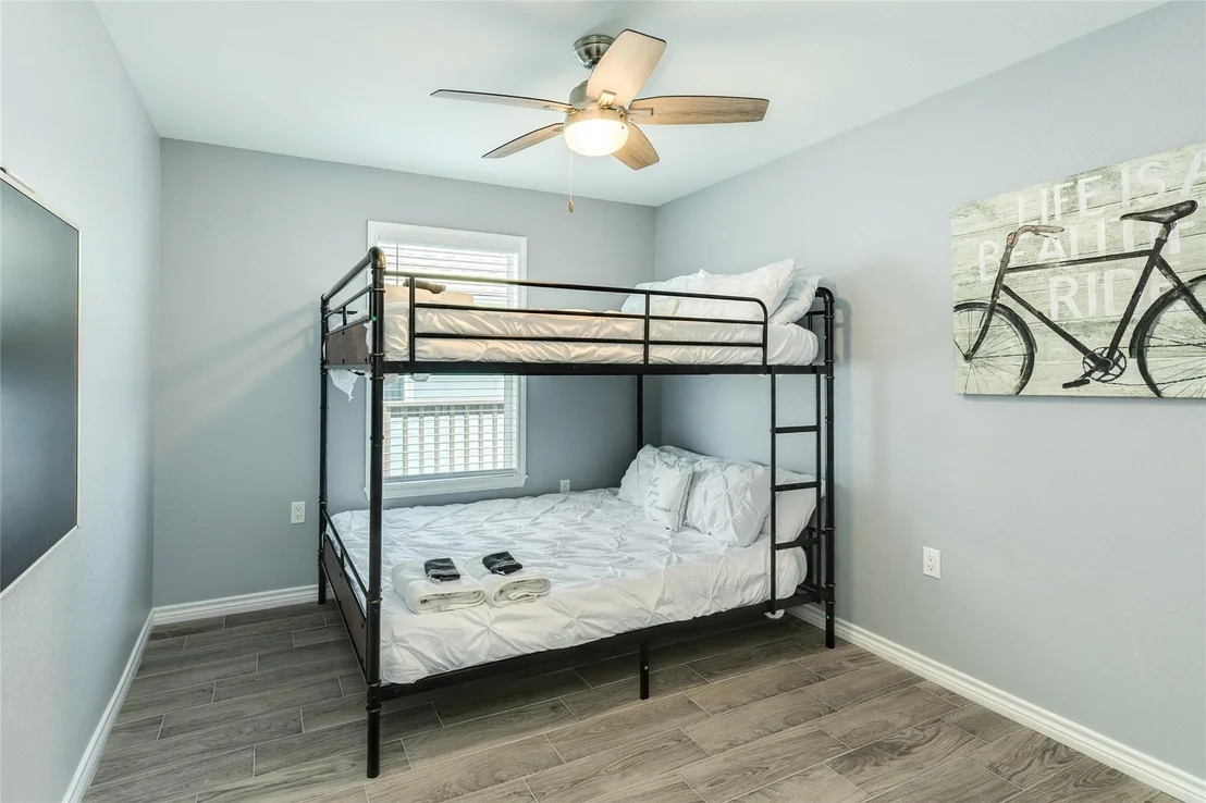 Photo of 1741 Bluewater Highway