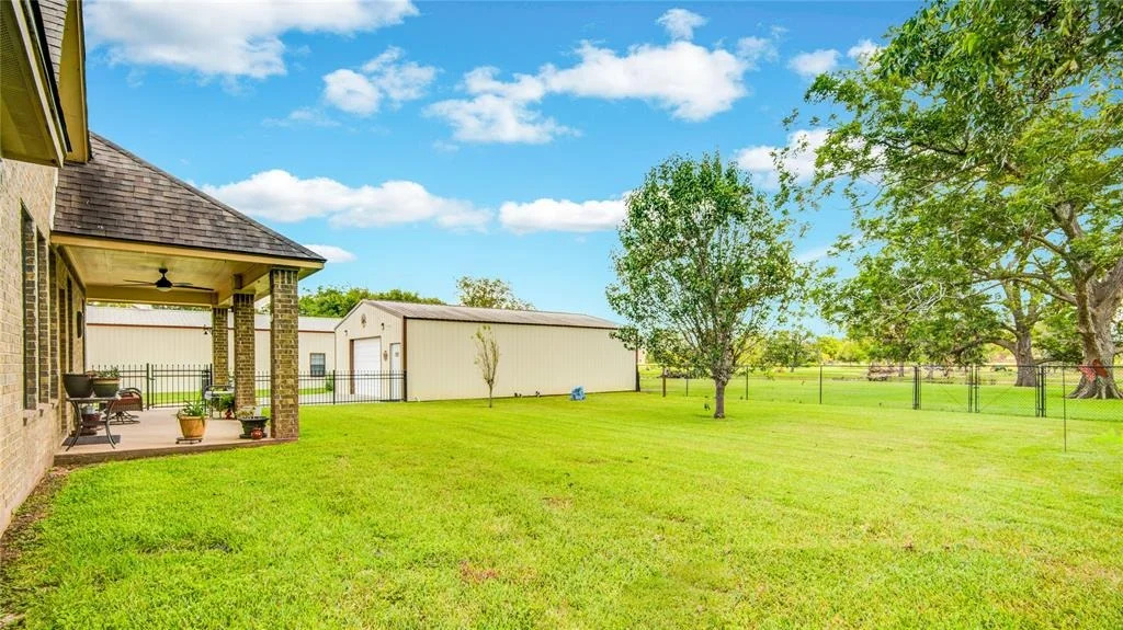 Photo of 425 Mill Road