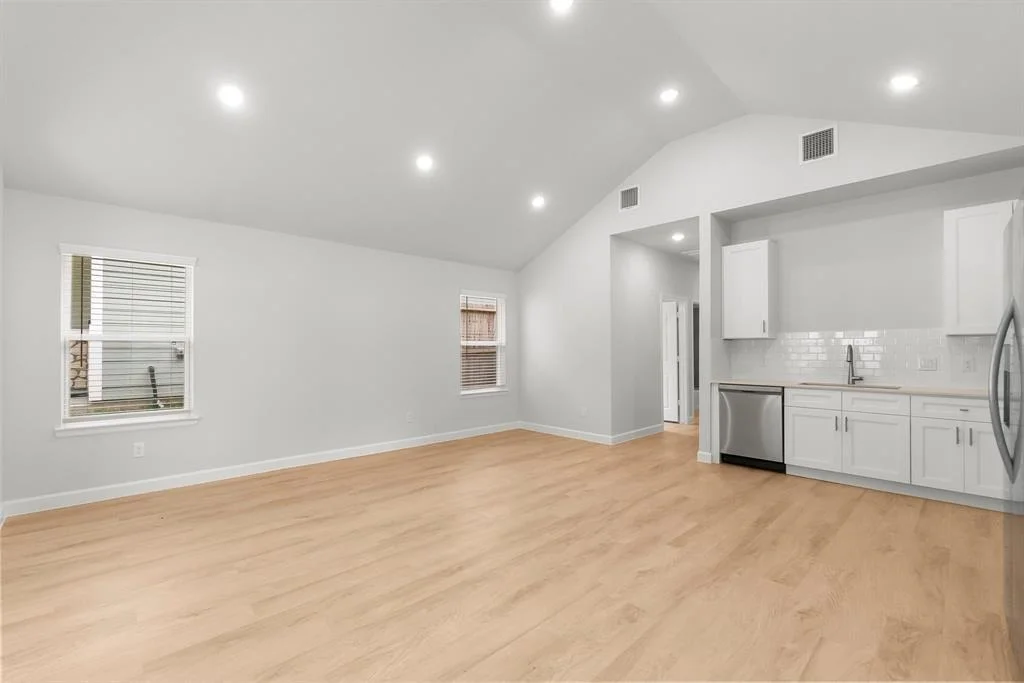 Photo of 16955 Balmoral