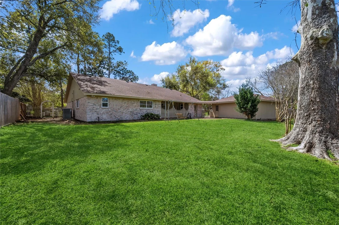 Photo of 210 Ridgemont Drive