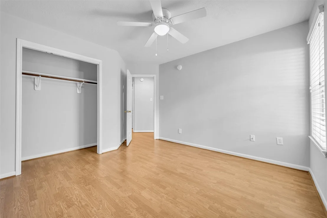 Photo of 4109 Oak Point Drive
