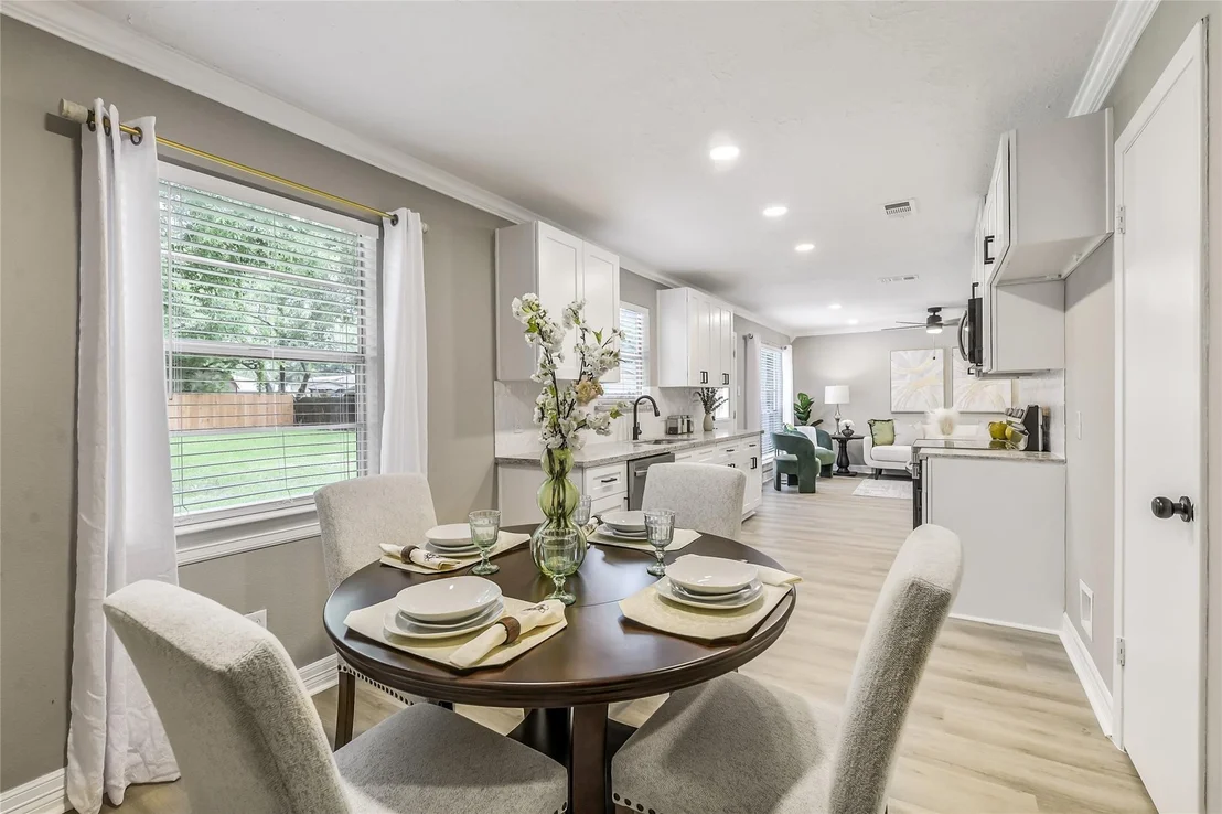 Photo of 8333 Lanham Lane