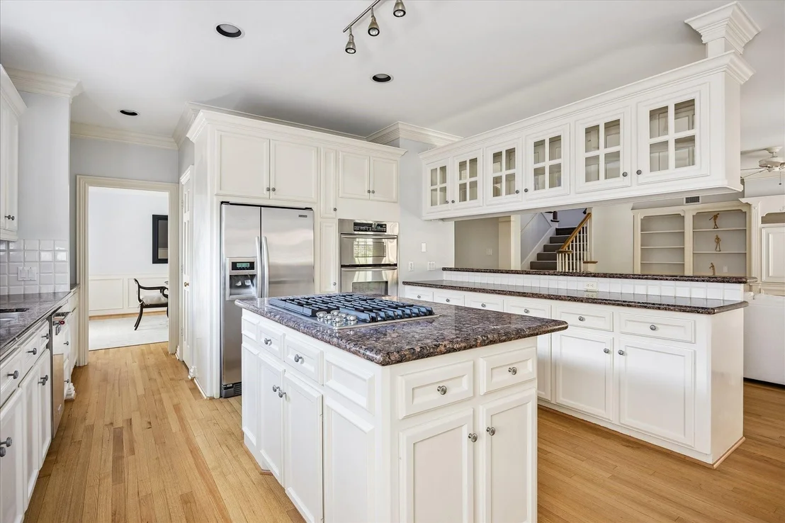 Photo of 1815 Albans Road