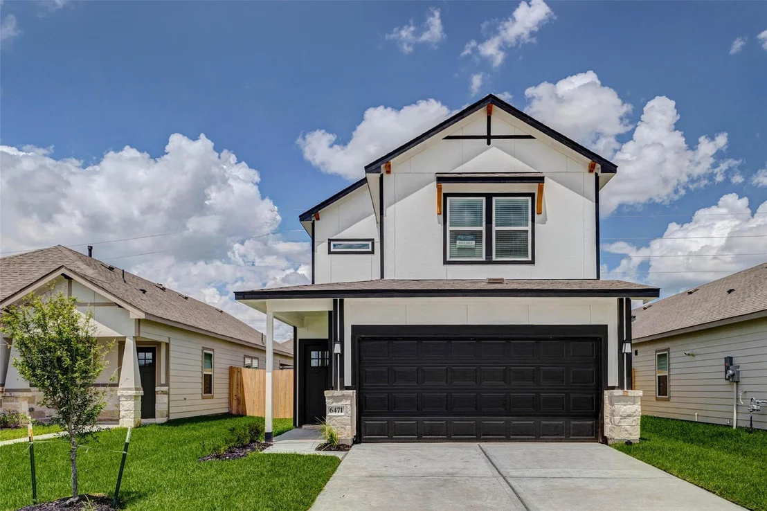 Photo of 6471 Escondido Drive