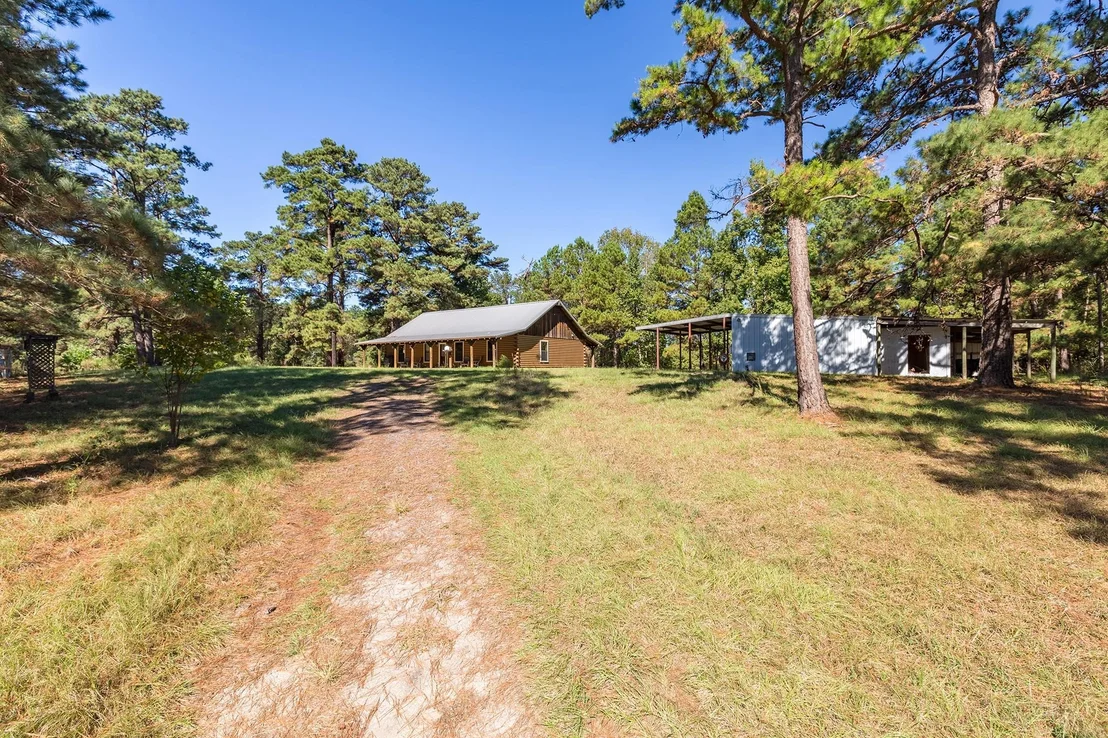 Photo of 1152 Loving Road