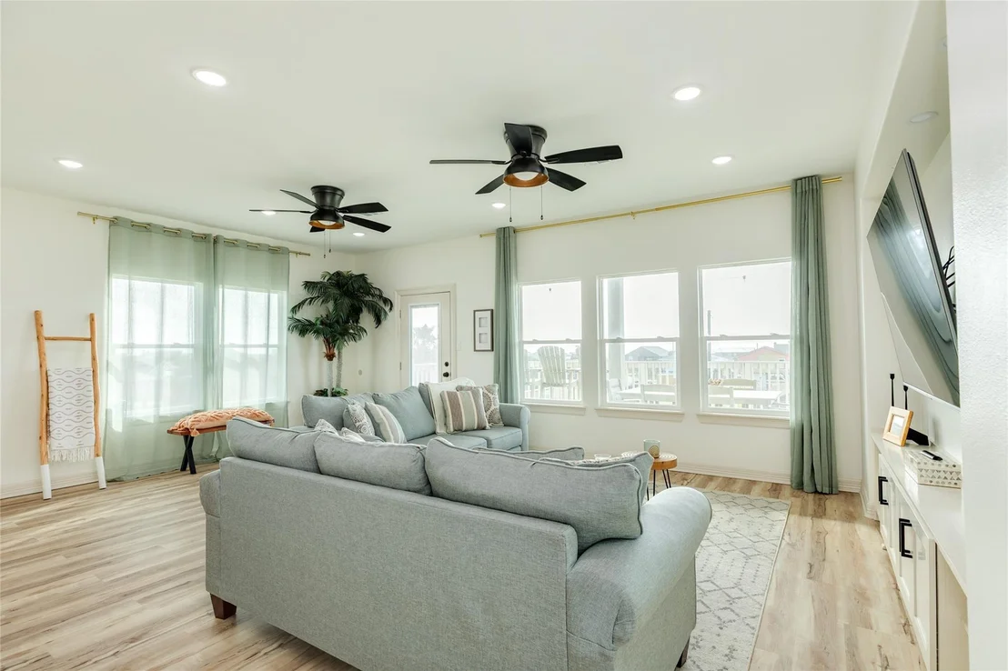 Photo of 312 Seabean Street