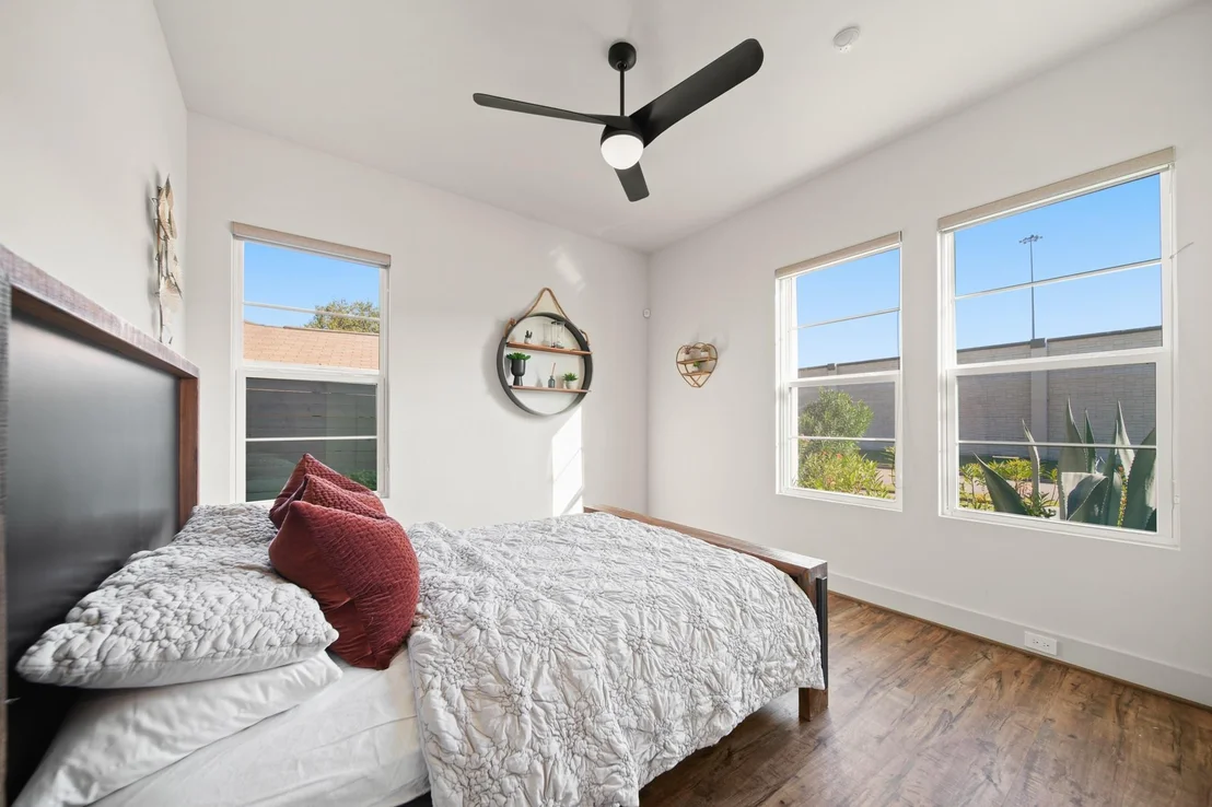 Photo of 5434 Windswept Lane