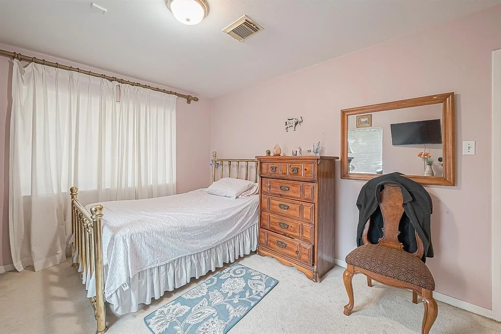 Photo of 2312 Suffolk Drive