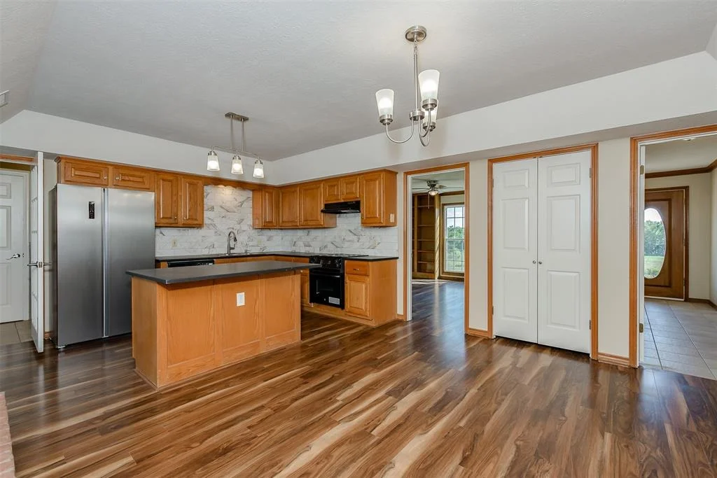 Photo of 460 Brazos Ct