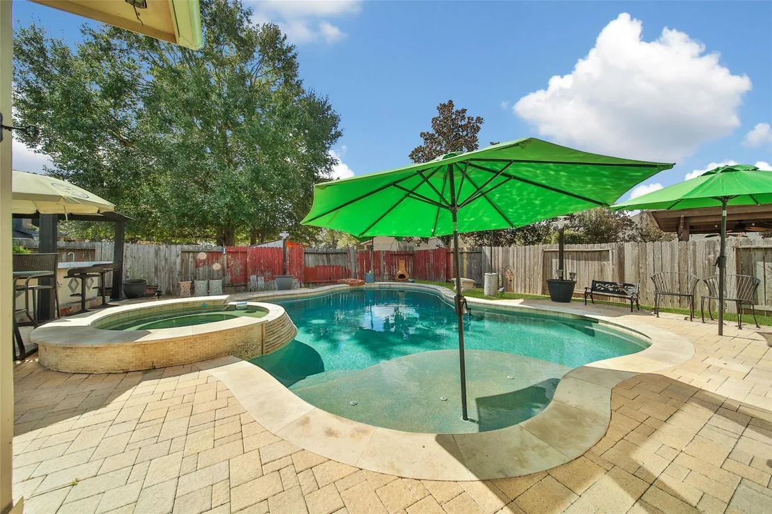 Photo of 18827 Squirrel Oaks Drive