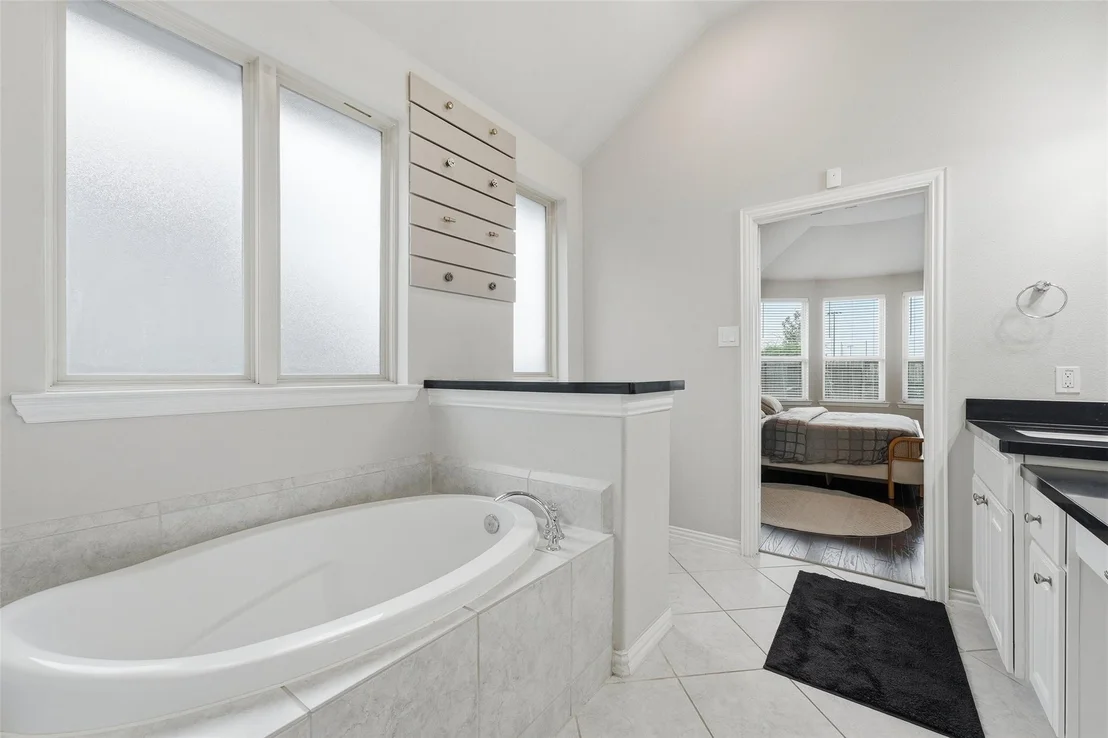 Photo of 28007 Castle Park Lane