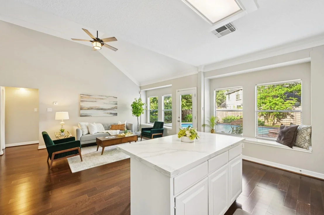 Photo of 2807 Stone Way Drive
