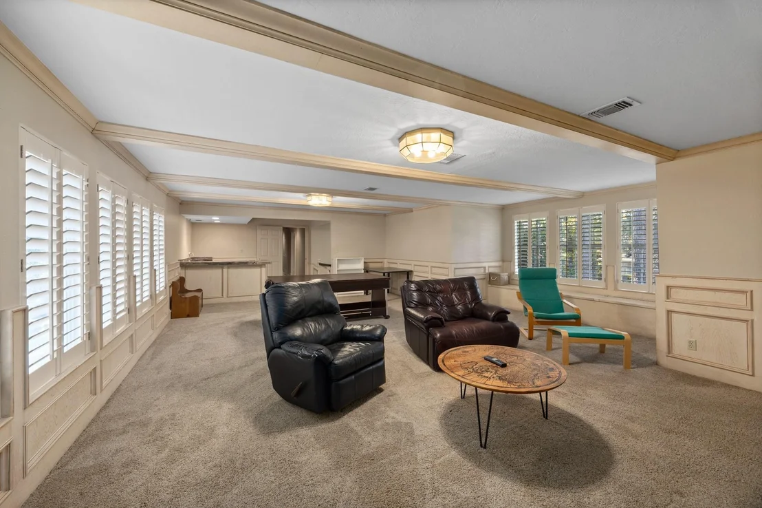 Photo of 8807 Chelmsford Lane