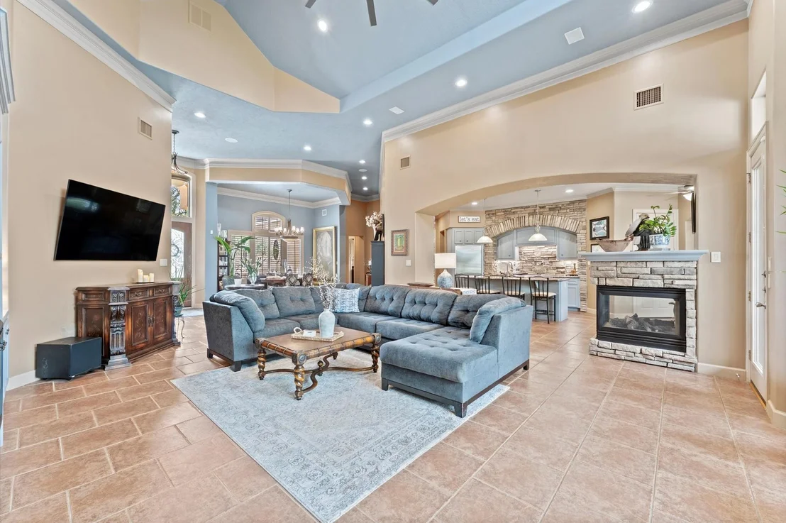 Photo of 9722 Crestwater Circle