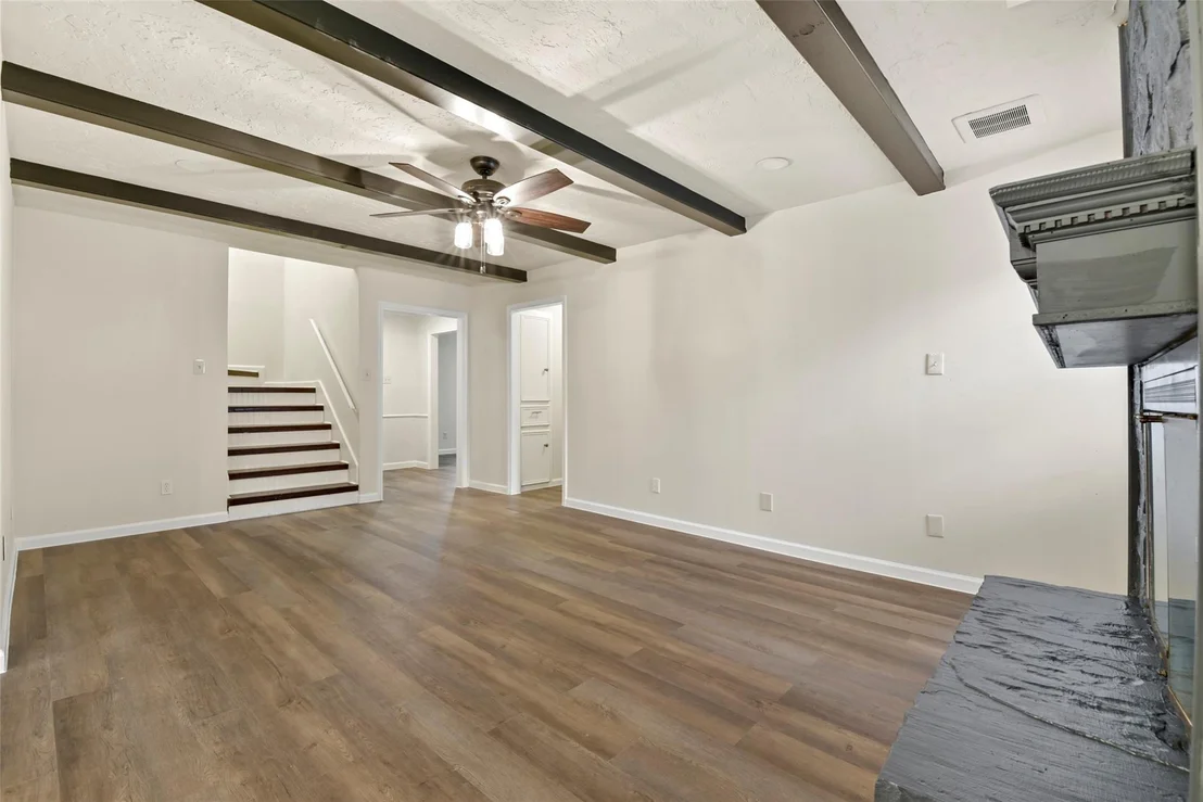 Photo of 207 Willowick Drive