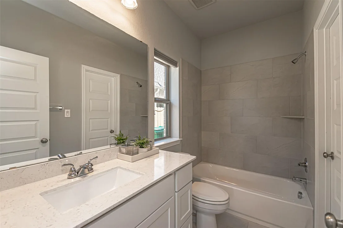 Photo of 546 Cedar Harbor Court