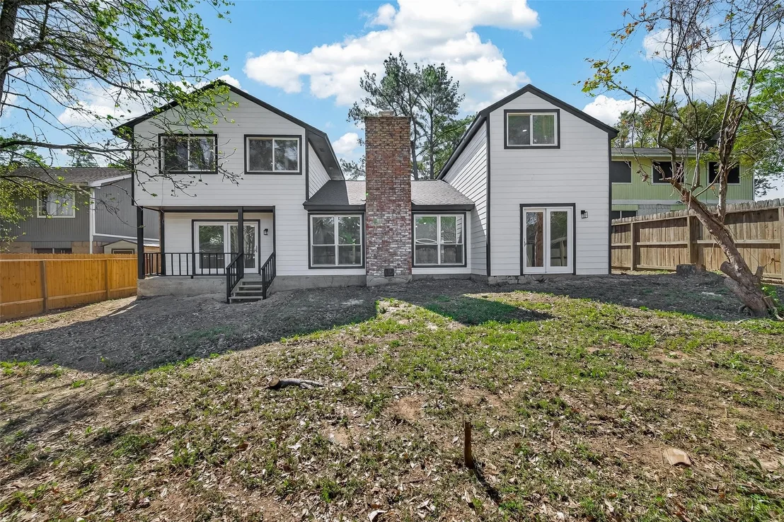 Photo of 2915 Whispering Springs Dr