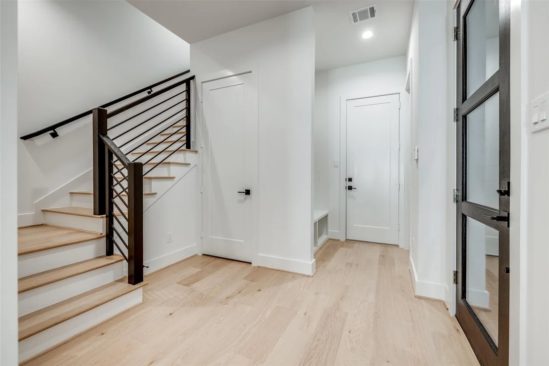 Photo of 3909 Driscoll Street