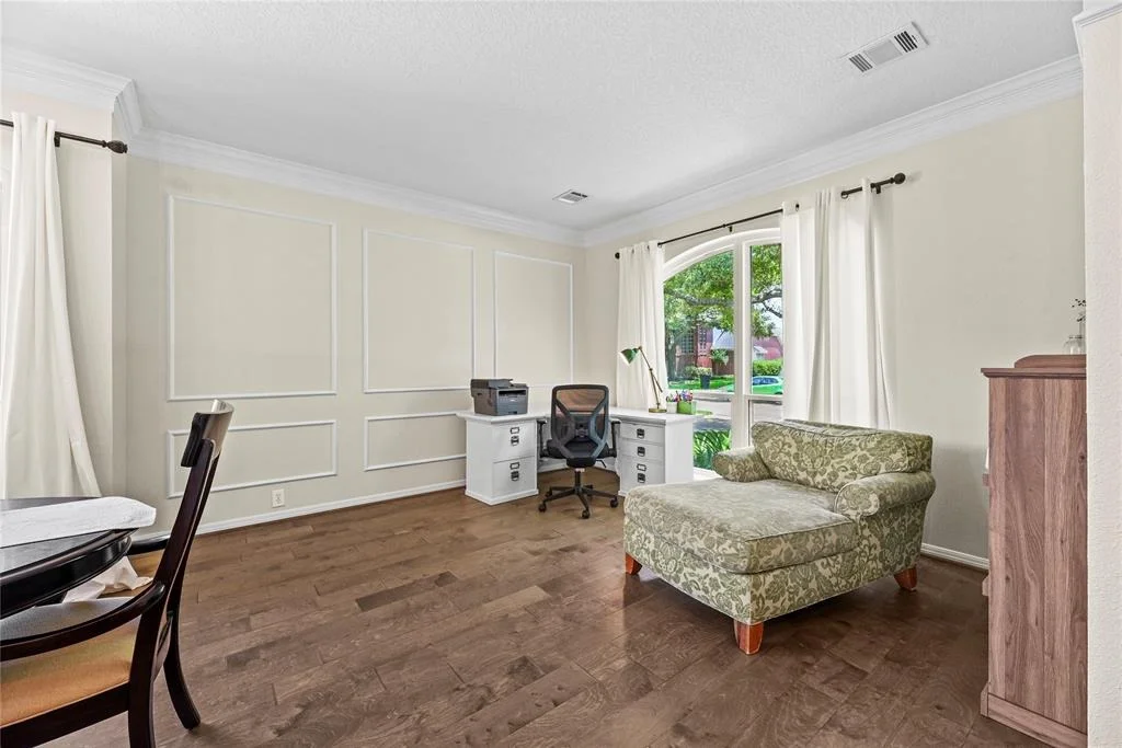 Photo of 1310 Blackthorne Drive